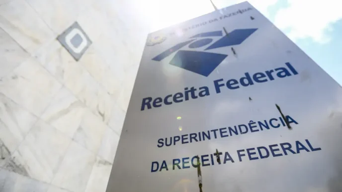 Circulam nas redes sociais informações falsas sobre suposta taxação de transações e Pix acima de R$ 5 mil em 2026. A Receita Federal esclareceu que não existe cobrança, multa ou imposto sobre movimentações financeiras.