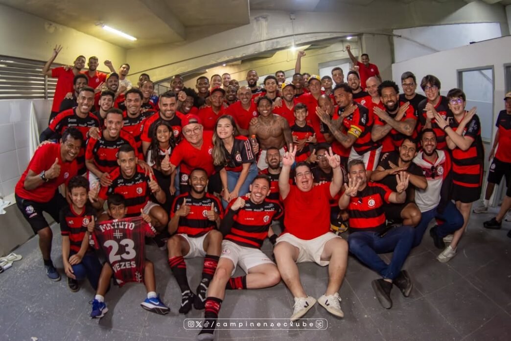 Campinense vence clássico contra o Botafogo-PB com hat-trick de Éverton Heleno no Campeonato Paraibano 2026.