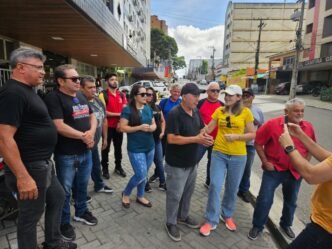 o montante destinado ao pagamento dos profissionais foi transferido pelo Governo Federal no dia 30 de dezembro