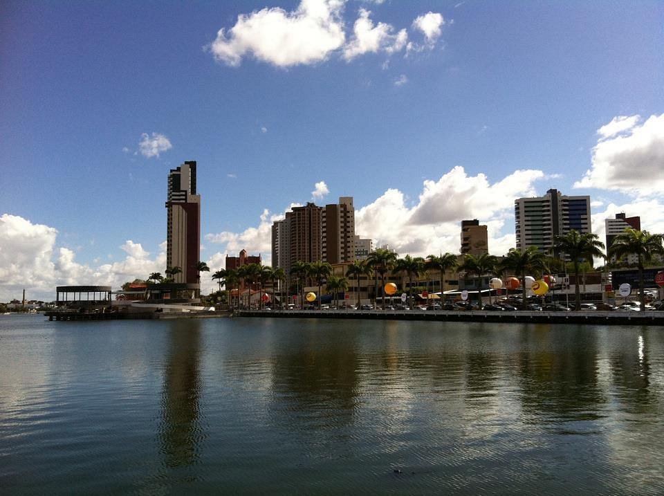a Prefeitura adquiriu oito aeradores, equipamentos responsáveis por oxigenar a água e promover sua movimentação.