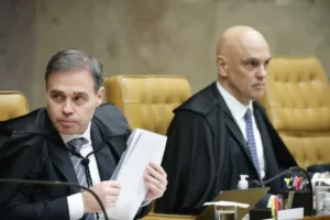 STF analisa nesta terça-feira (15) se Alexandre de Moraes pode ser investigado por mensagens atribuídas ao ministro e a Daniel Vorcaro.